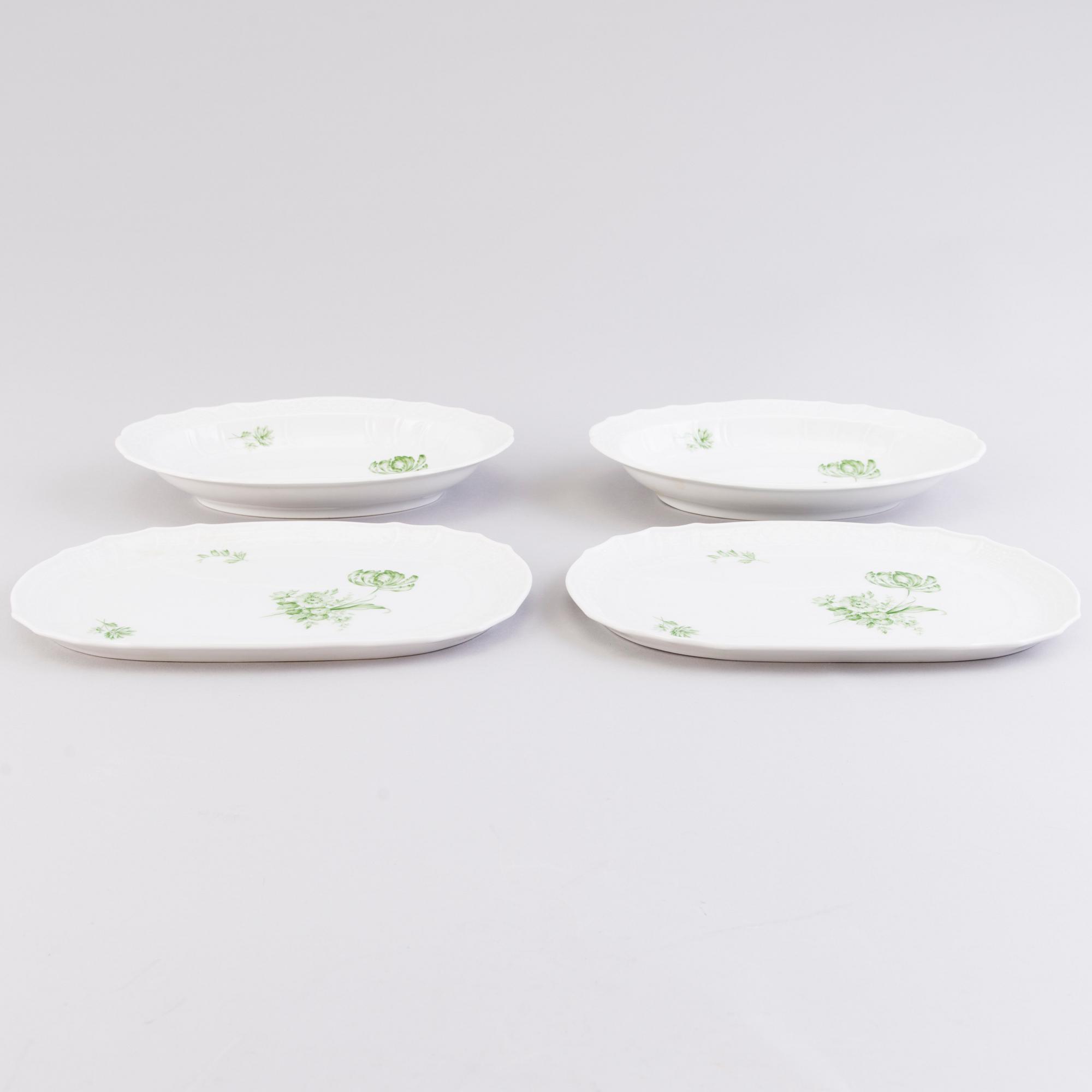 A 51-piece Hutschenreuther Selb Dresden porcelain dinner set, Bavaria Germany.