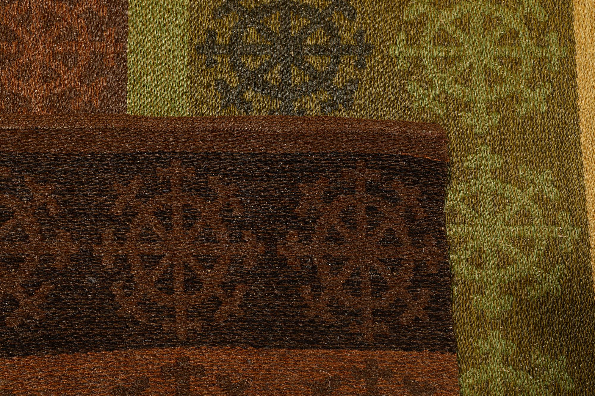 MATTA, dubbelväv, omkring 1900-talets mitt, 290x135 cm.
