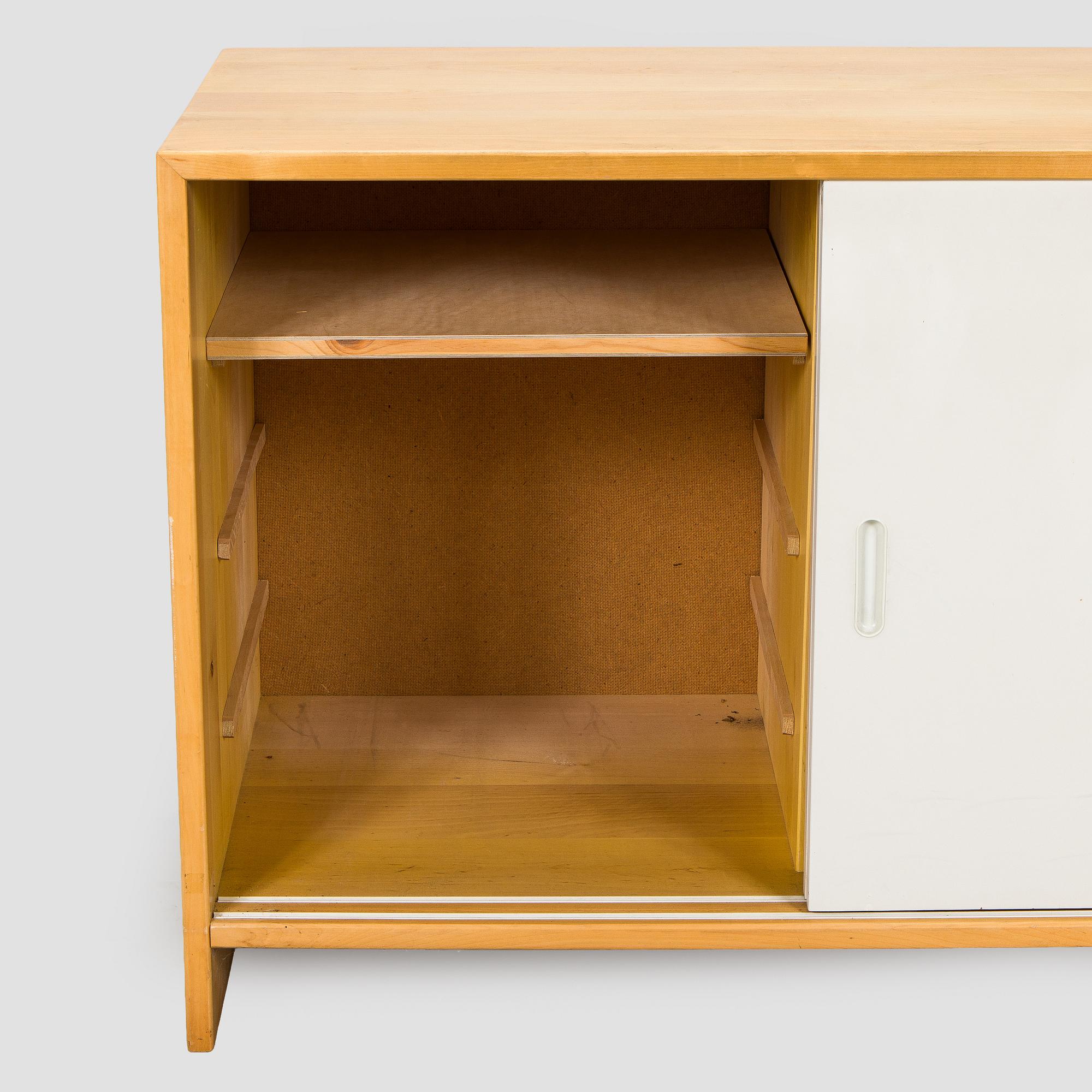 Aino Aalto, skåp, modell 217, Artek, 1900-talets slut.