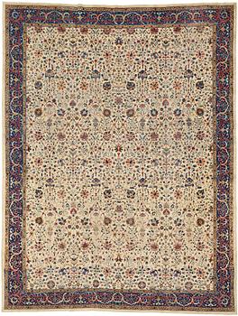 339. A CARPET, an antique/semi-antique Sivas/Sparta, ca 357-361 x 274-277 cm.