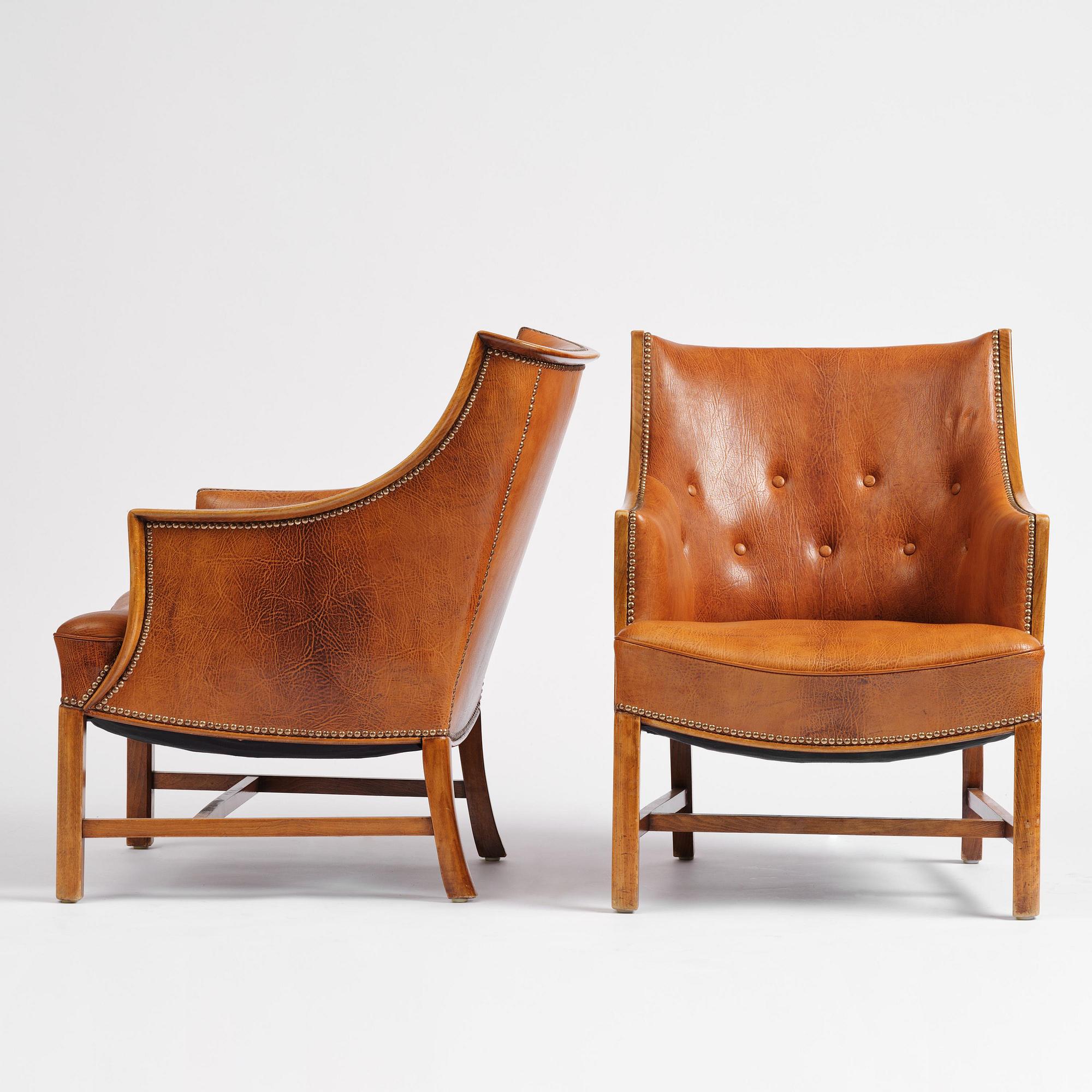 Frits Henningsen, a pair of armchairs, mid-20th century.