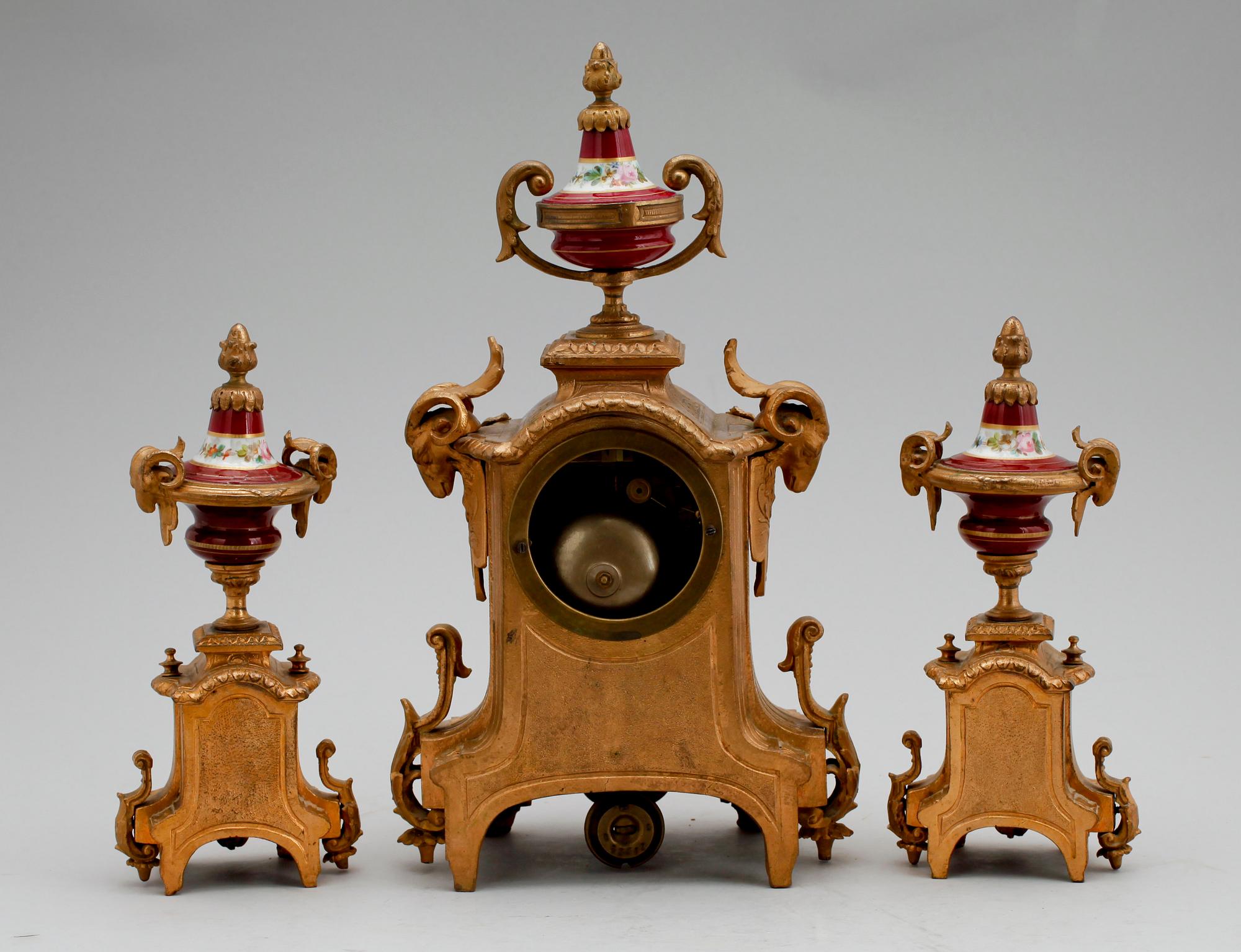 KLOCKGARNITYR, 3 del, Frankrike, 1800-/1900-tal.