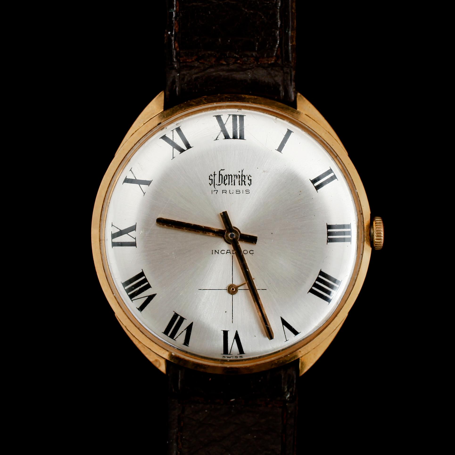 ARMBANDSUR, 18k guld, St Henriks.