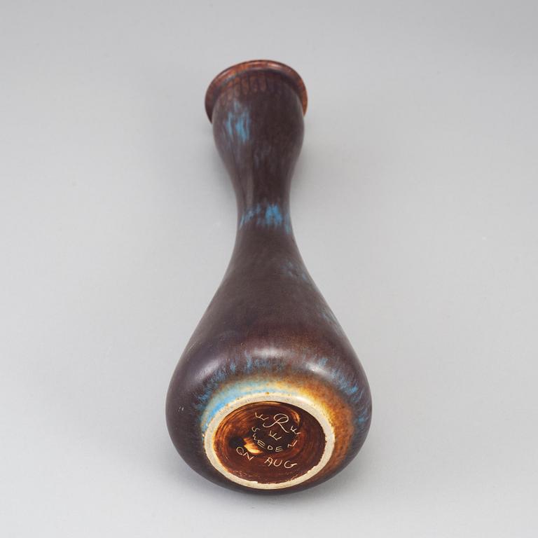 GUNNAR NYLUND, a stoneware vase, Rörstrand, Sweden.