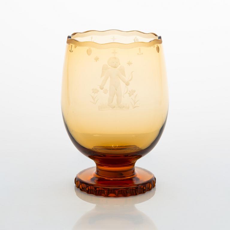 Gunilla Jung, a goblet, signed Gunilla Jung Karhula, unclear date. Designed in 1937.