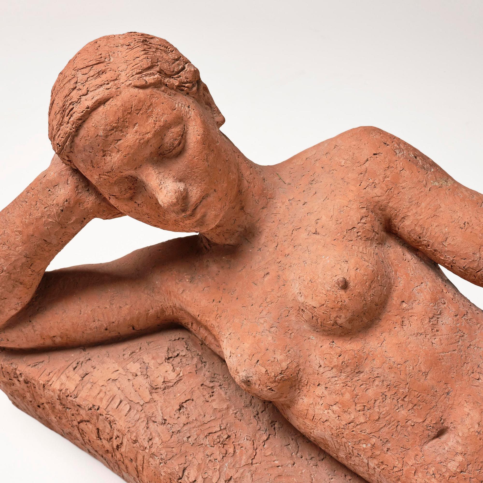 Eric Grate, Reclining woman.