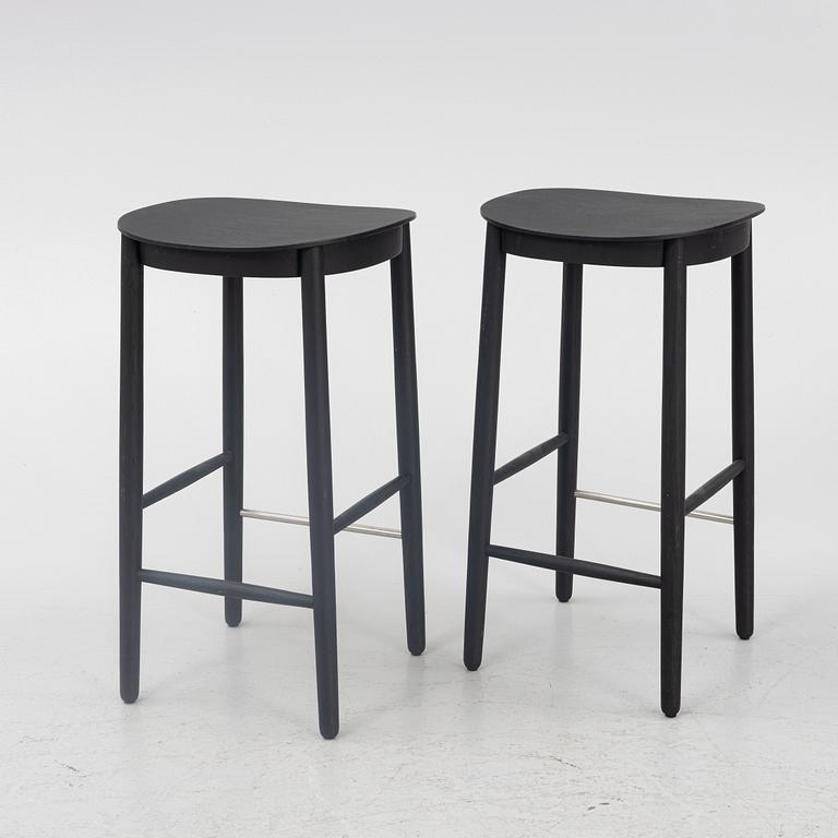 Note Design Studio, stools, a pair, "Figurine", Fogia.