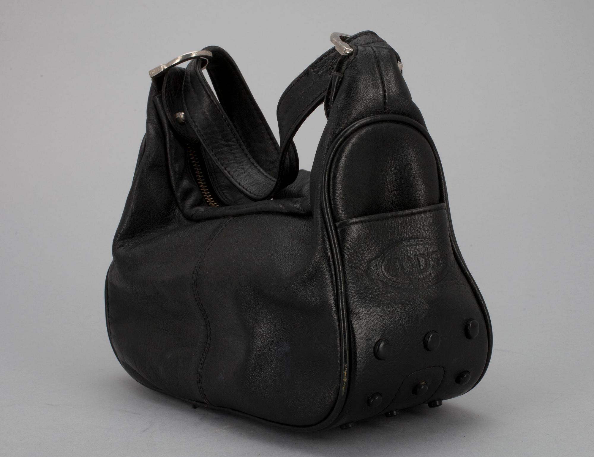 VÄSKA, Tod's.
