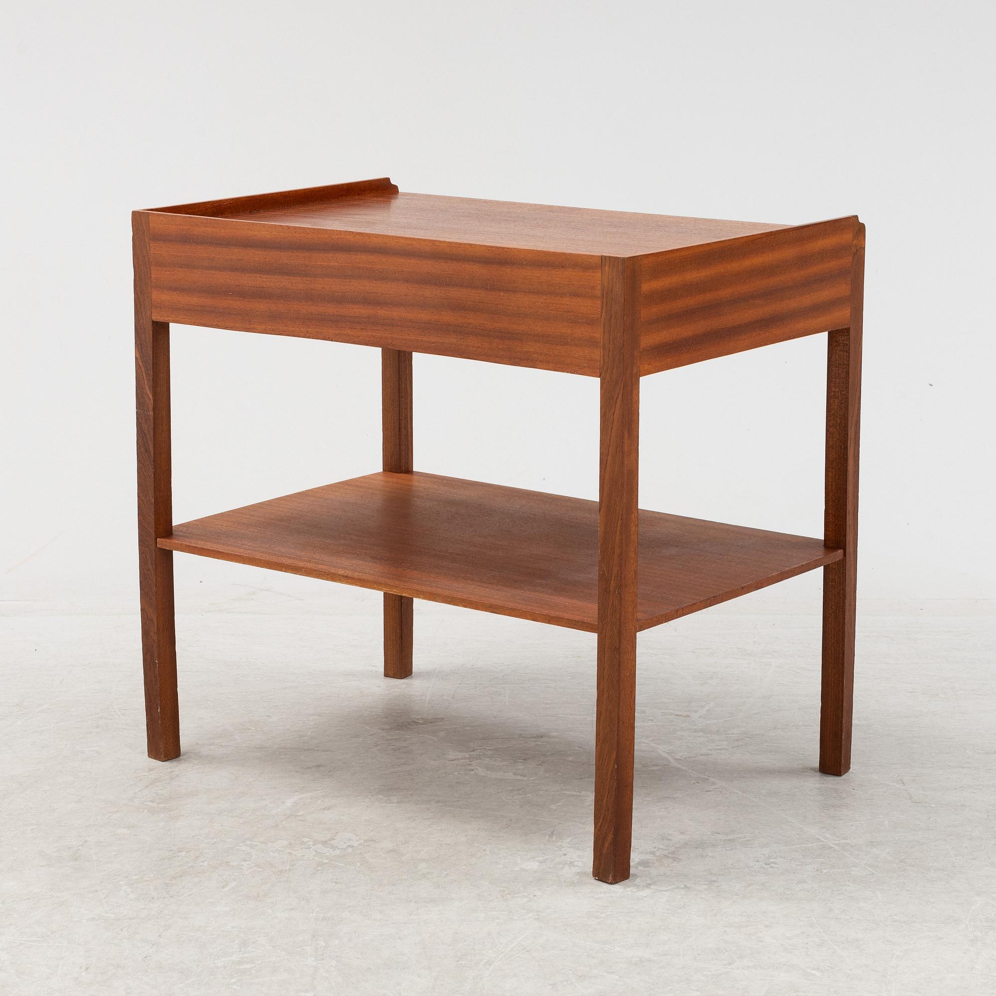 Josef Frank, a mahogany veneered side table, Firma Svenskt Tenn.