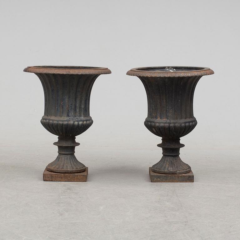 A pair of cast iron plant pots. Second half of the 20th century.