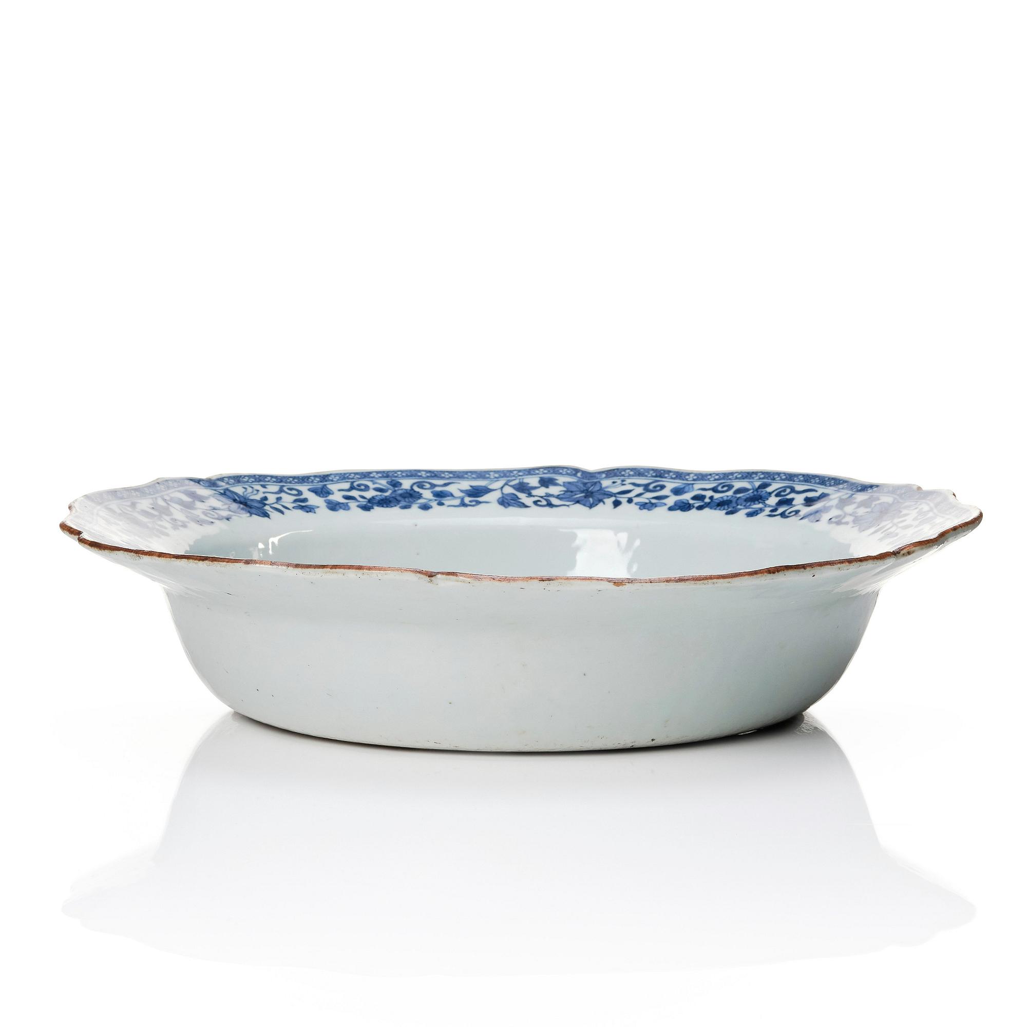 Handfat, kompaniporslin. Kina, Qingdynastin, Qianlong (1736-95).