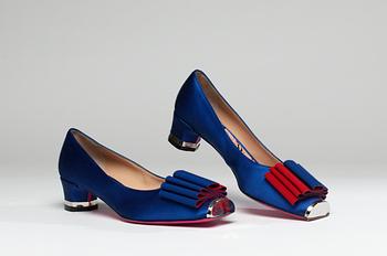 235. A pair of Emanuel Ungaro lady's slippers.