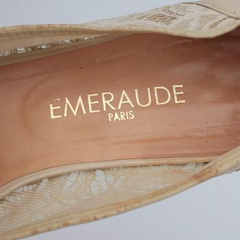 EMERAUDE, a pair of lady's shoes.