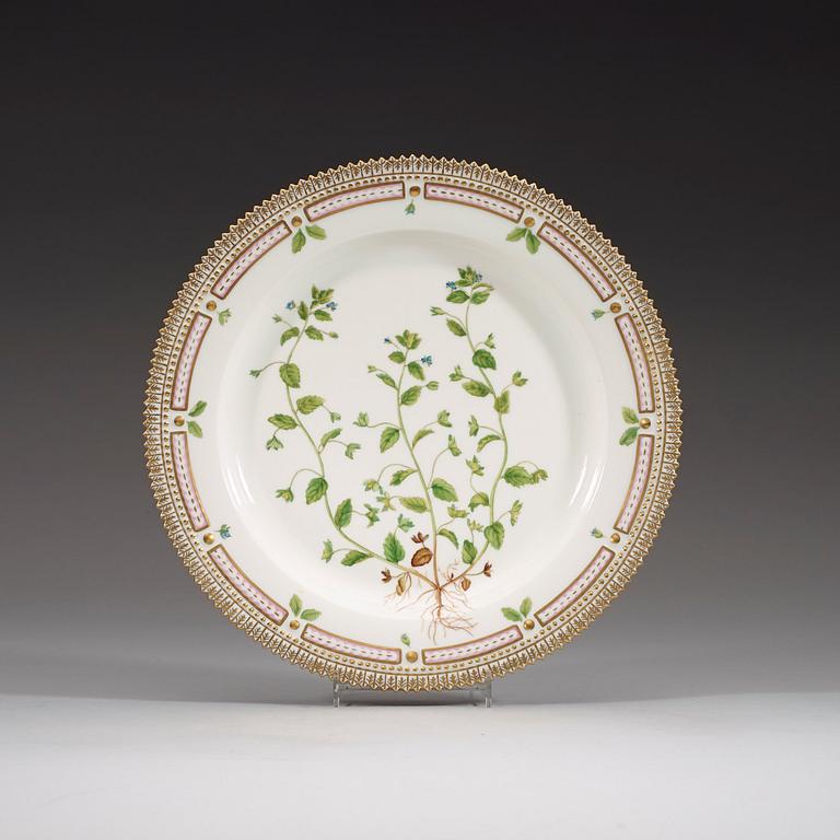 TALLRIKAR, 13 stycken, porslin. ”Flora Danica”, Kunglig Dansk, 1900-tal.