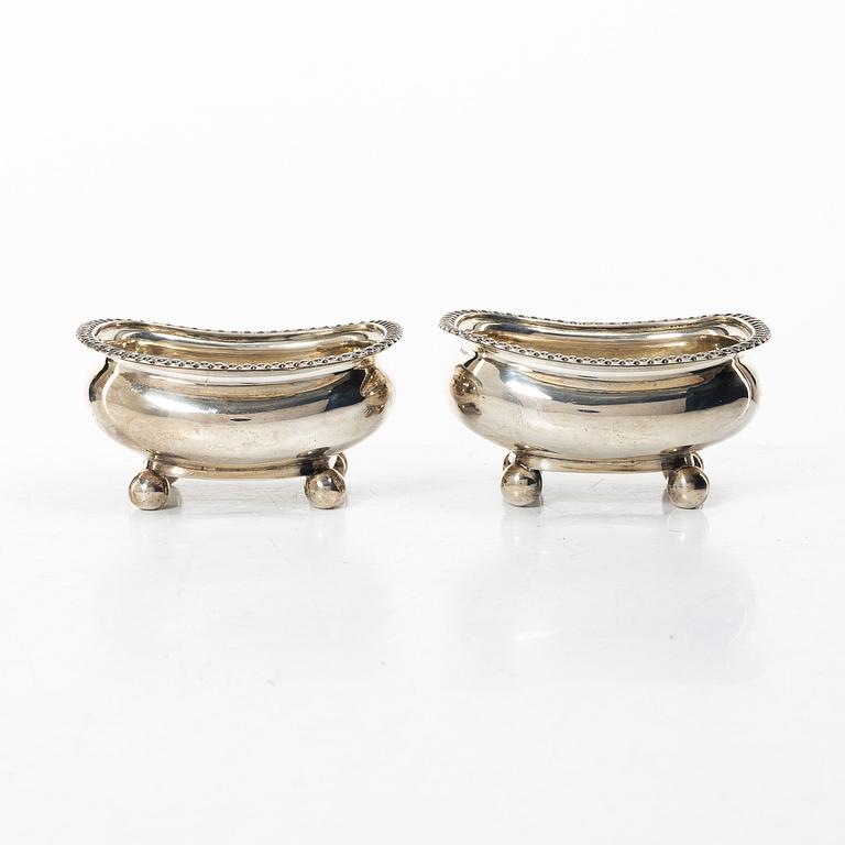 A pair of silver salt cellars, Alexander Hewat, London, England, 1810.