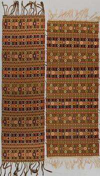 VÄGGBONADER, 2 st Allmoge, Skåne 1800-talets slut. Ca 190 x 71 resp 205 x 59 cm.