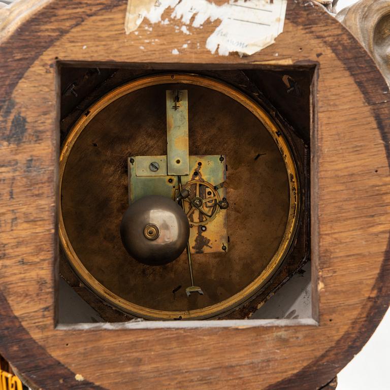 Golvur Louis XV-stil 1800-talets senare del.