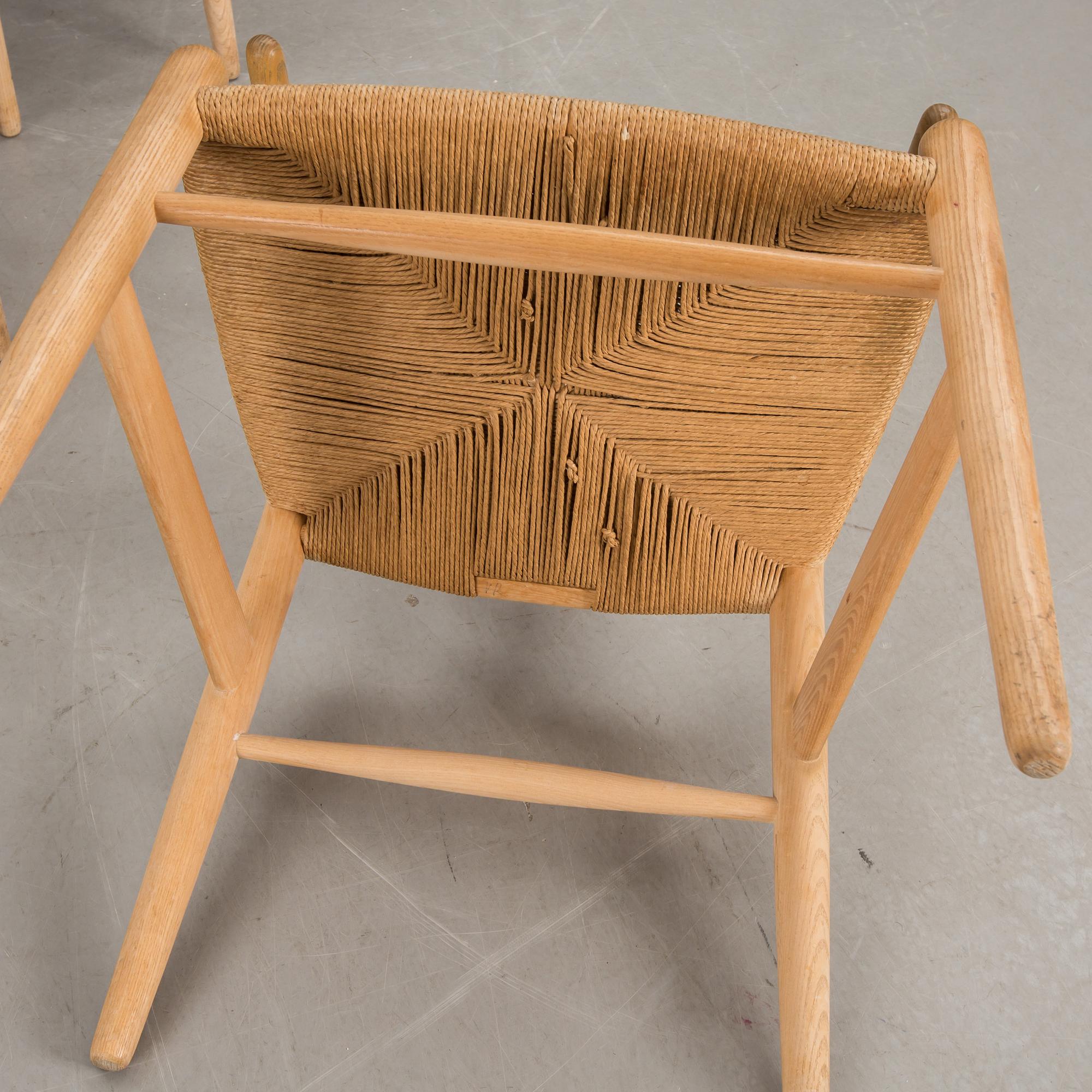 KARMSTOLAR, 6, "Y-stolen", Hans J Wegner, etikettsmärkt Carl Hansen & Søn, Møbelfabrik Odense. 1970-tal.