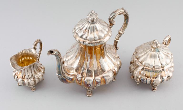KAFFESERVIS, 3 delar, silver, rokokostil, 1930. Total vikt ca 1196 g.