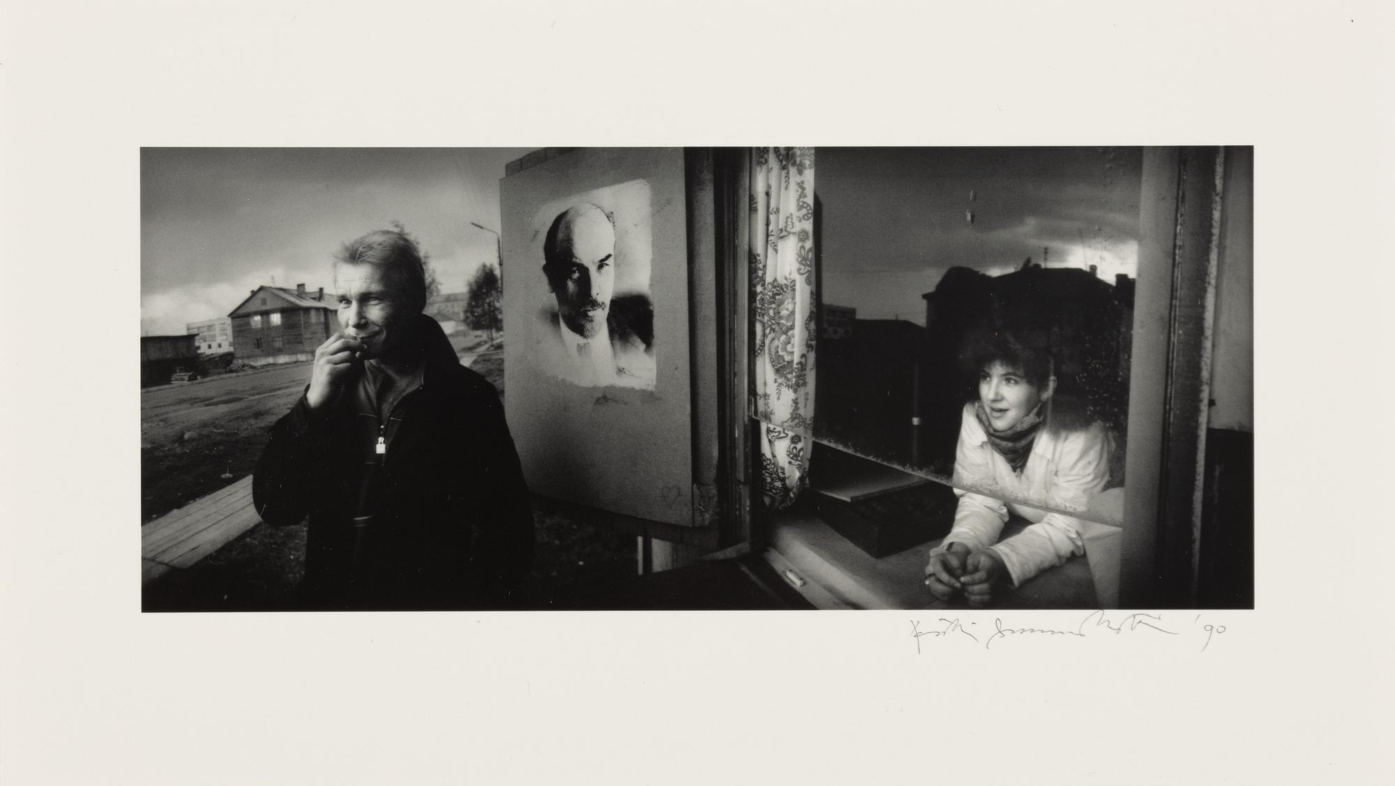 Pentti Sammallahti, "Belomorsk, White Sea, Russia, 1990".