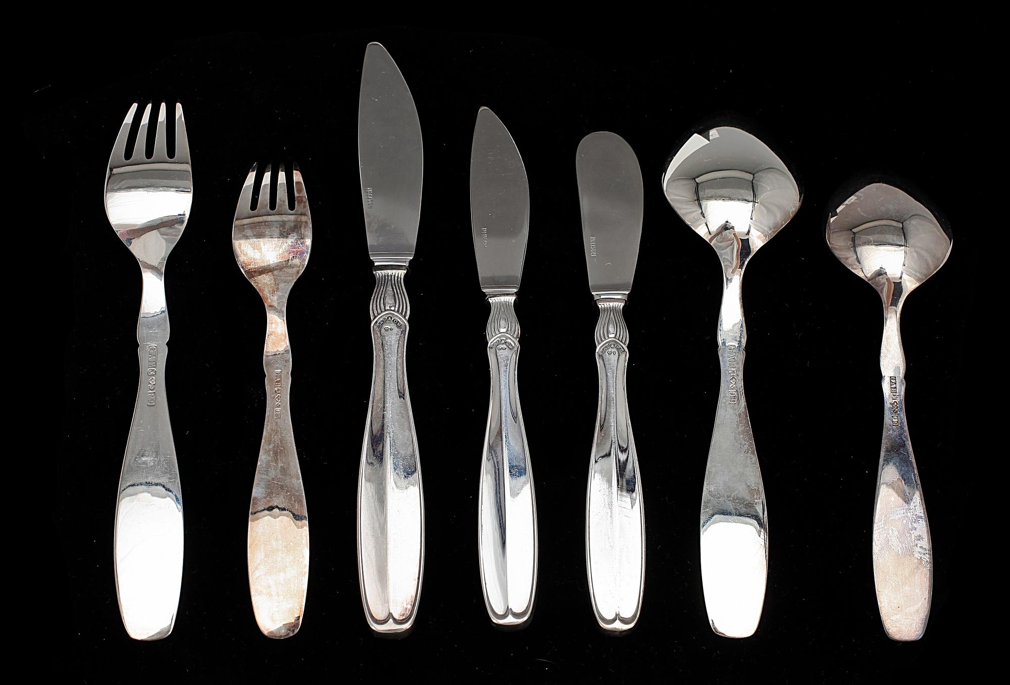 BESTICKUPPSÄTTNING, 51 delar, silver, "Vängåva" GAB  Stockholm 1960-tal. Total vikt ca 1325g (exkl knivar).