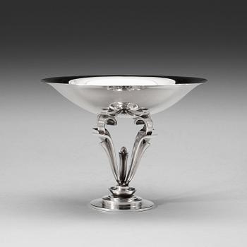 A Harald Nielsen sterling bowl, Georg Jensen, Copenhagen 1933-44.