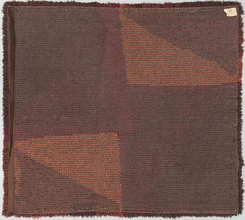 Timo Sarpaneva, An early 1960s Pohjanlahti rug / carpet  manufactured by Villayhtymä Oy - Uniwool Ltd. Circa 190 x 210 c.