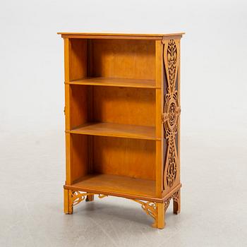Shelf around 1900.