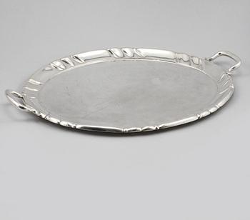 BRICKA, silver, Österrike, 1900-tal. Vikt 1 340 gram.