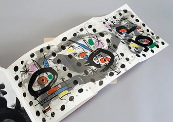 BOOK; XXe Siécle, 7 vol with litographs.