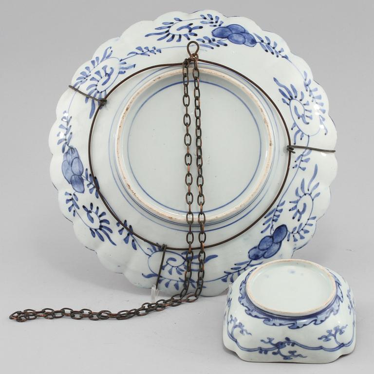 FAT, SKÅL samt SKÅLFAT, 6 st, porslin, Japan, 1800-tal respektive 1900-tal.