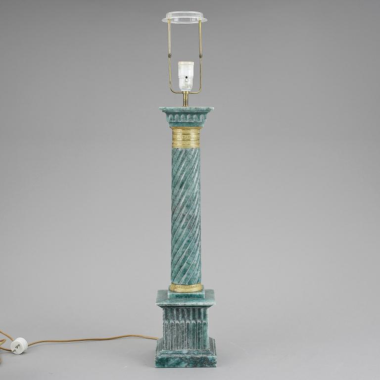 BORDSLAMPA, 1900-tal. Empirestil.