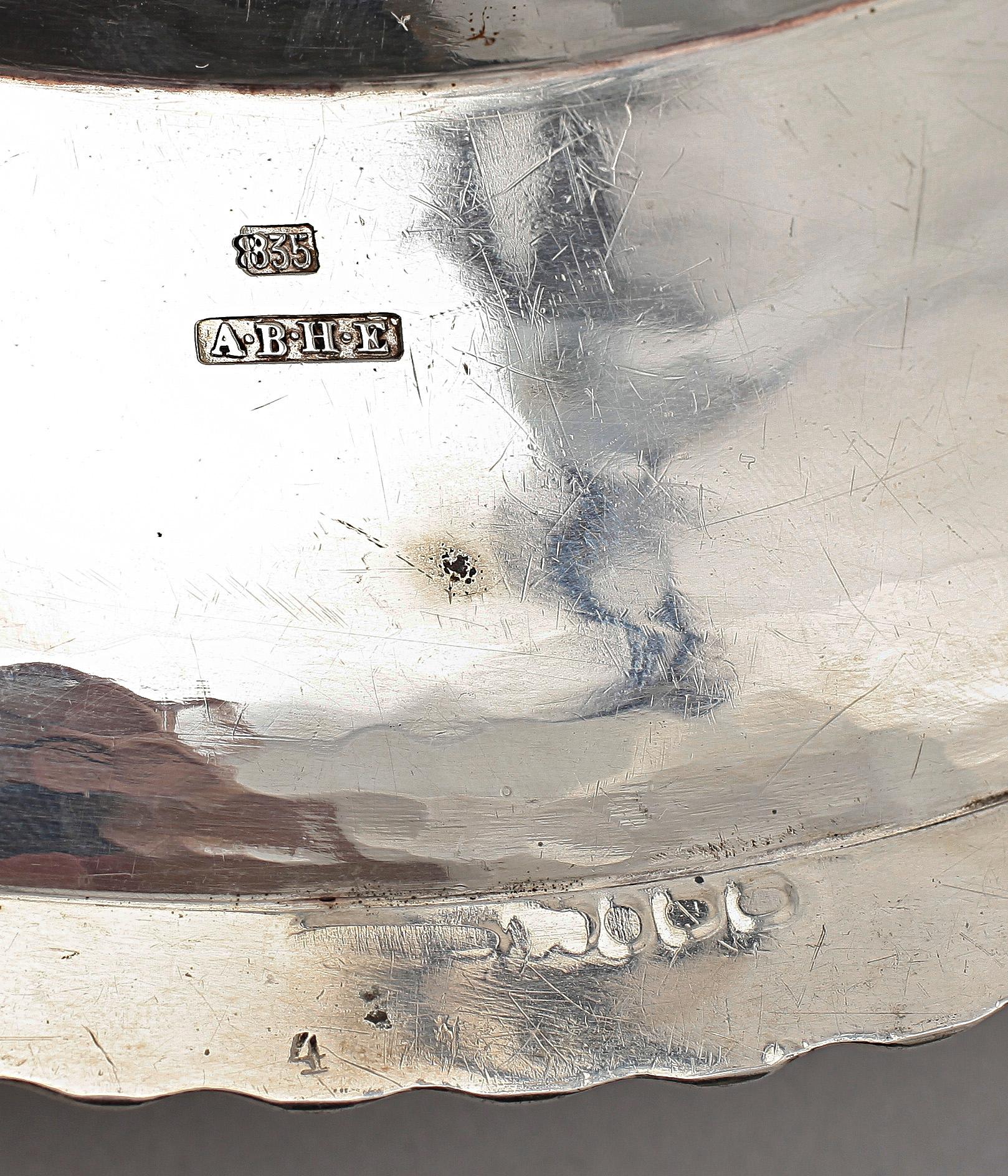 FAT, 4 st, silver, bla C G Hallberg, Stockholm, 1900-talets första hälft. Totalvikt ca 2248 g.