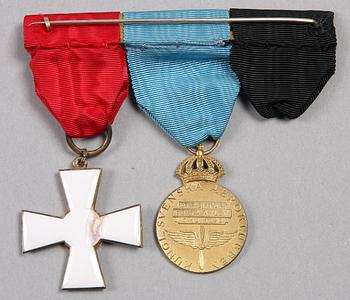 ORDEN SAMT MEDALJ, metall och emalj, 1900-talets första hälft.