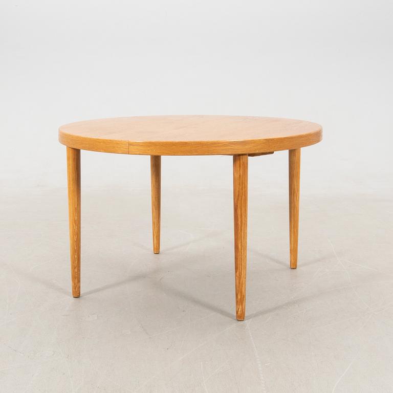 Omann Jr Dining Table Jun's Møbelfabrik A/S, Denmark 1960s.