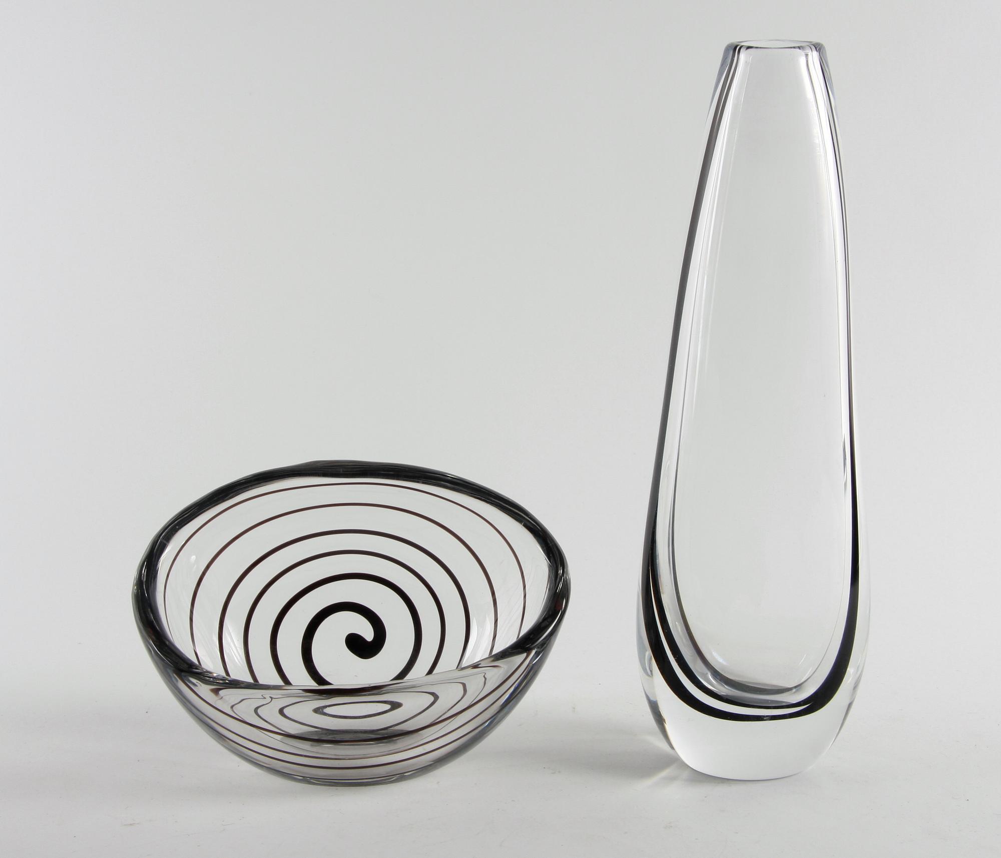 VAS och SKÅL, glas, Vicke Lindstrand, Kosta, sign.