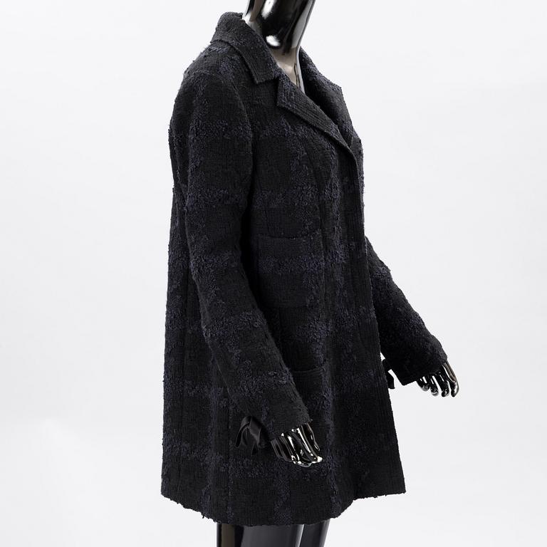 CHANEL, Black and blue tweed jacket, size 46(FR).