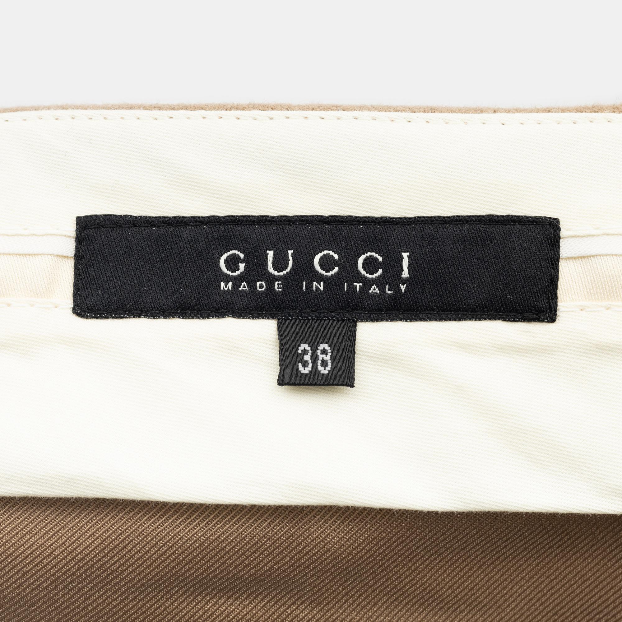 Gucci, a pair of wool pants, size 38.