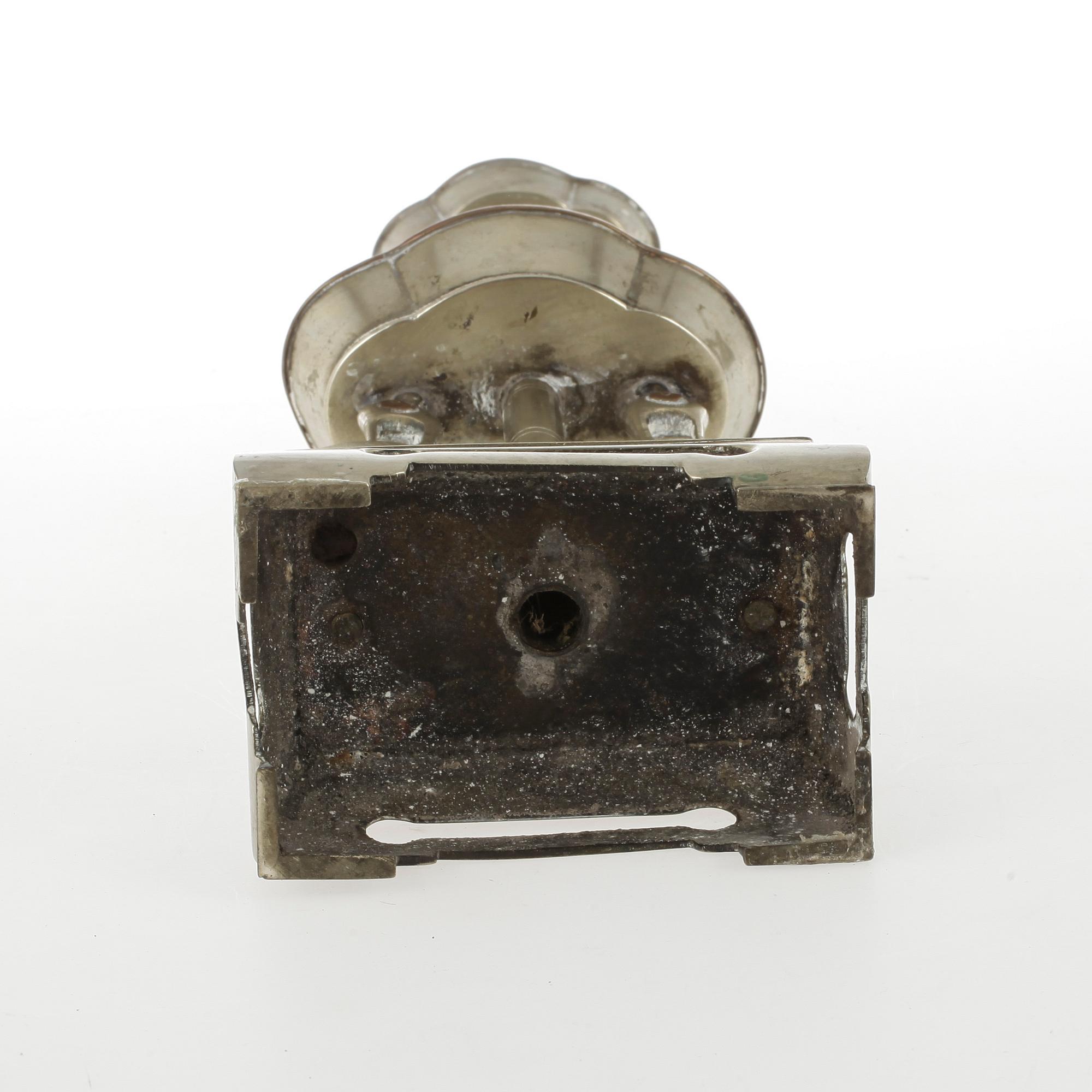 LJUSSTAKE, tenn och mässing, Kina, 1900-tal.