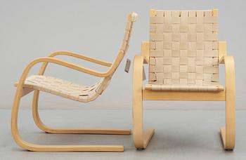FÅTÖLJER, ett par, Modell 406, Alvar Aalto för Artek Finland.