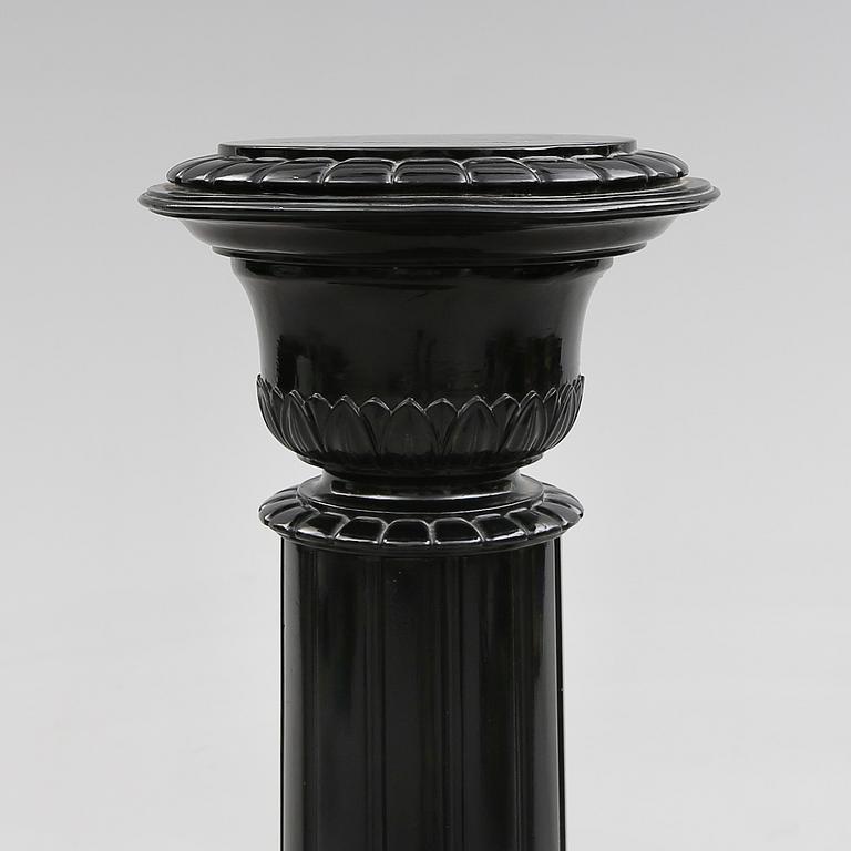 PIEDESTAL, 1800-talets andra hälft.