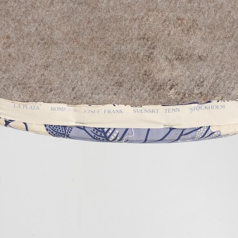 A chaise longue, circa 1900.