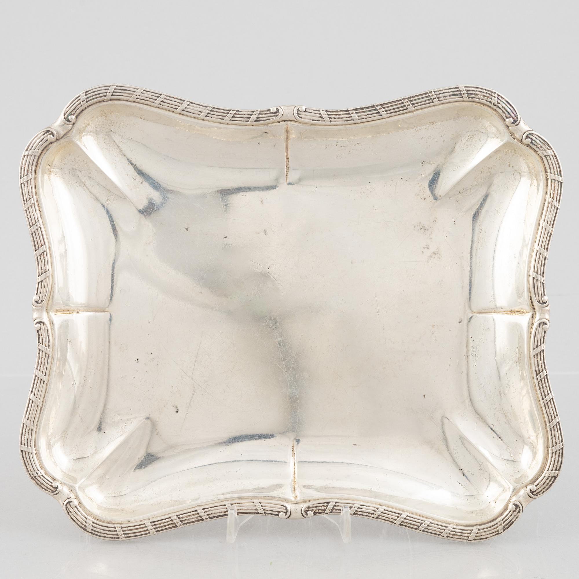 Dish, silver, B Erlandsson, Kristianstad, 1909.