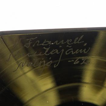 An 'Obelisk' glass sculpture signed K. Franck, Nuutajärvi Notsjö -62.