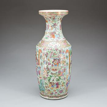 GOLVVAS, porslin, Kina, Kanton 1800-tal.