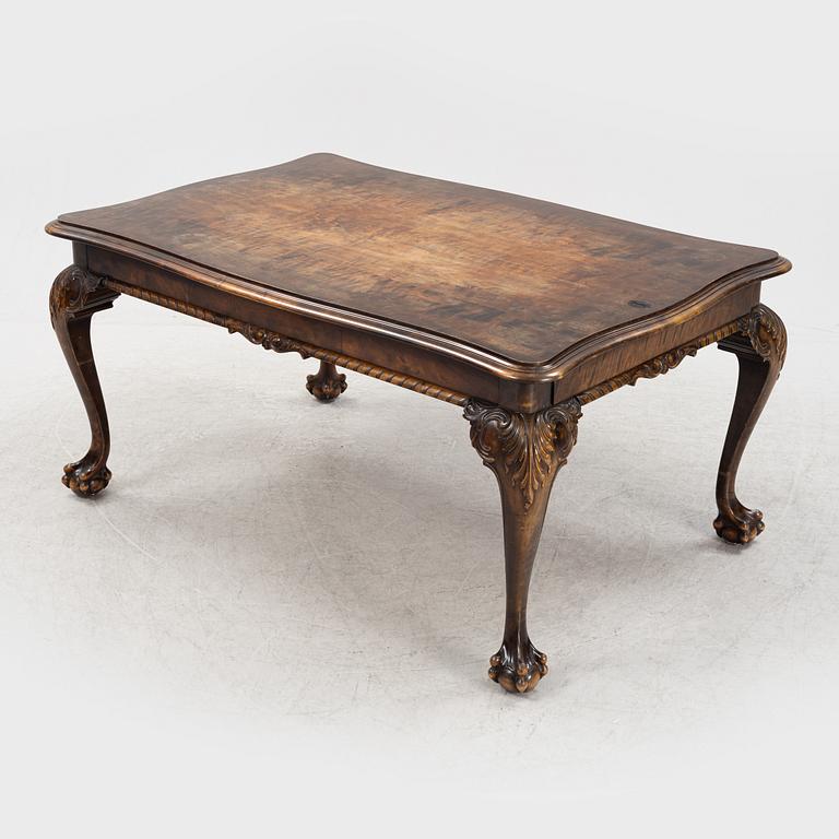 A birch dining table, first half of the 20th century.