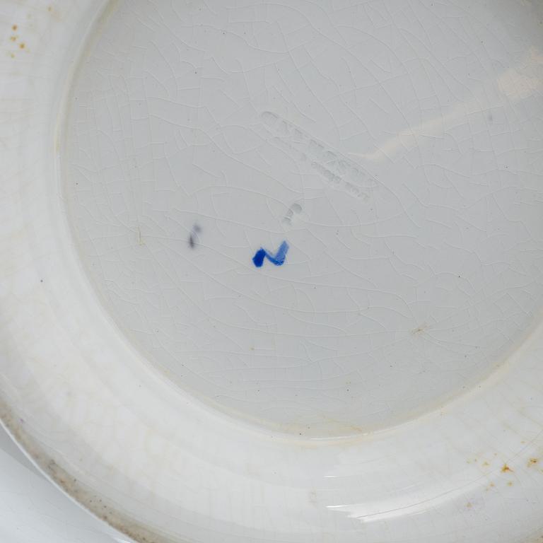Dinner service, 100 pieces, creamware, "Iris", Rörstrand, second half of the 20th Century.