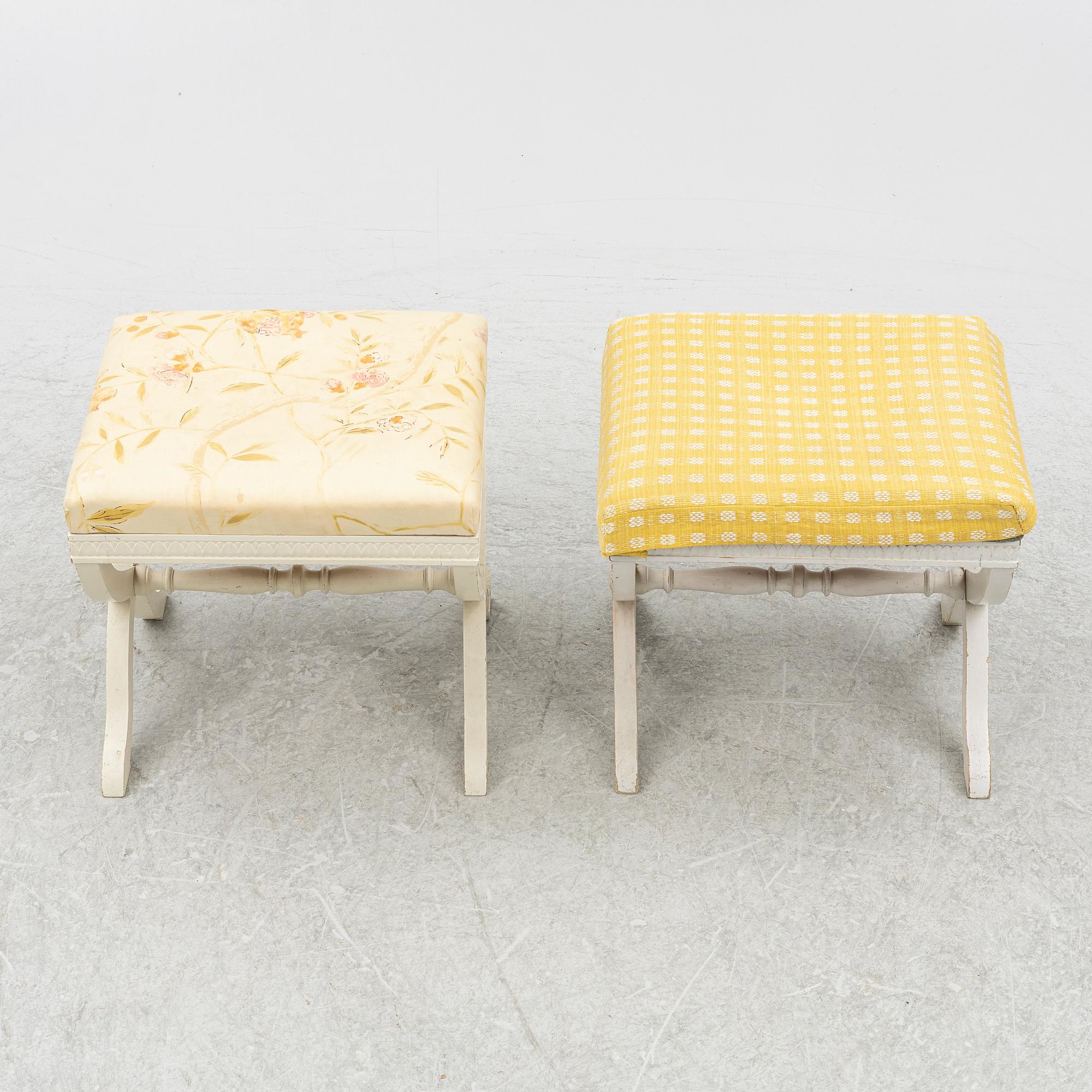 Stools, a pair, Gustavian style, first half of the 20th century.