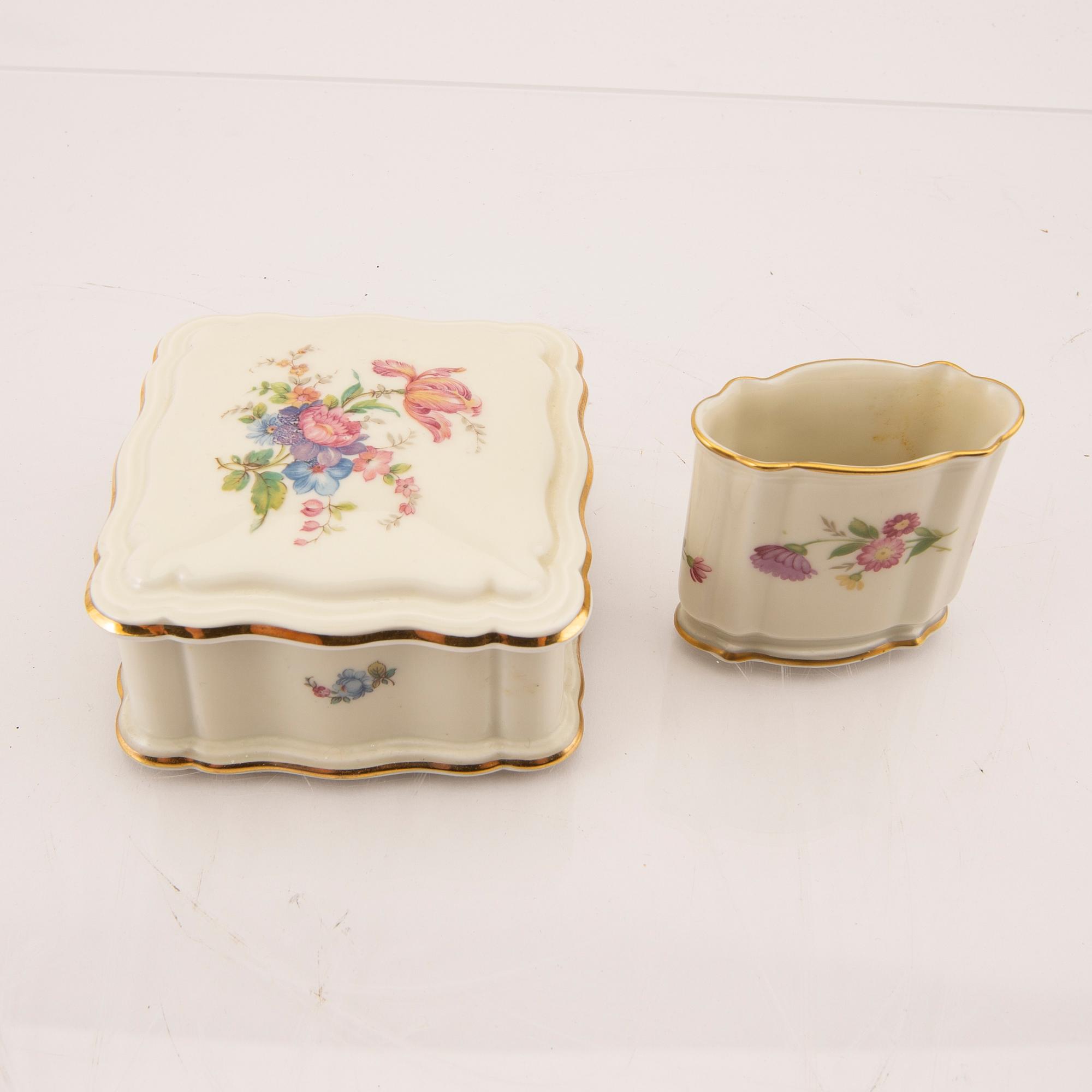 A 78 pcs dinner service Rosenthal 1940's.