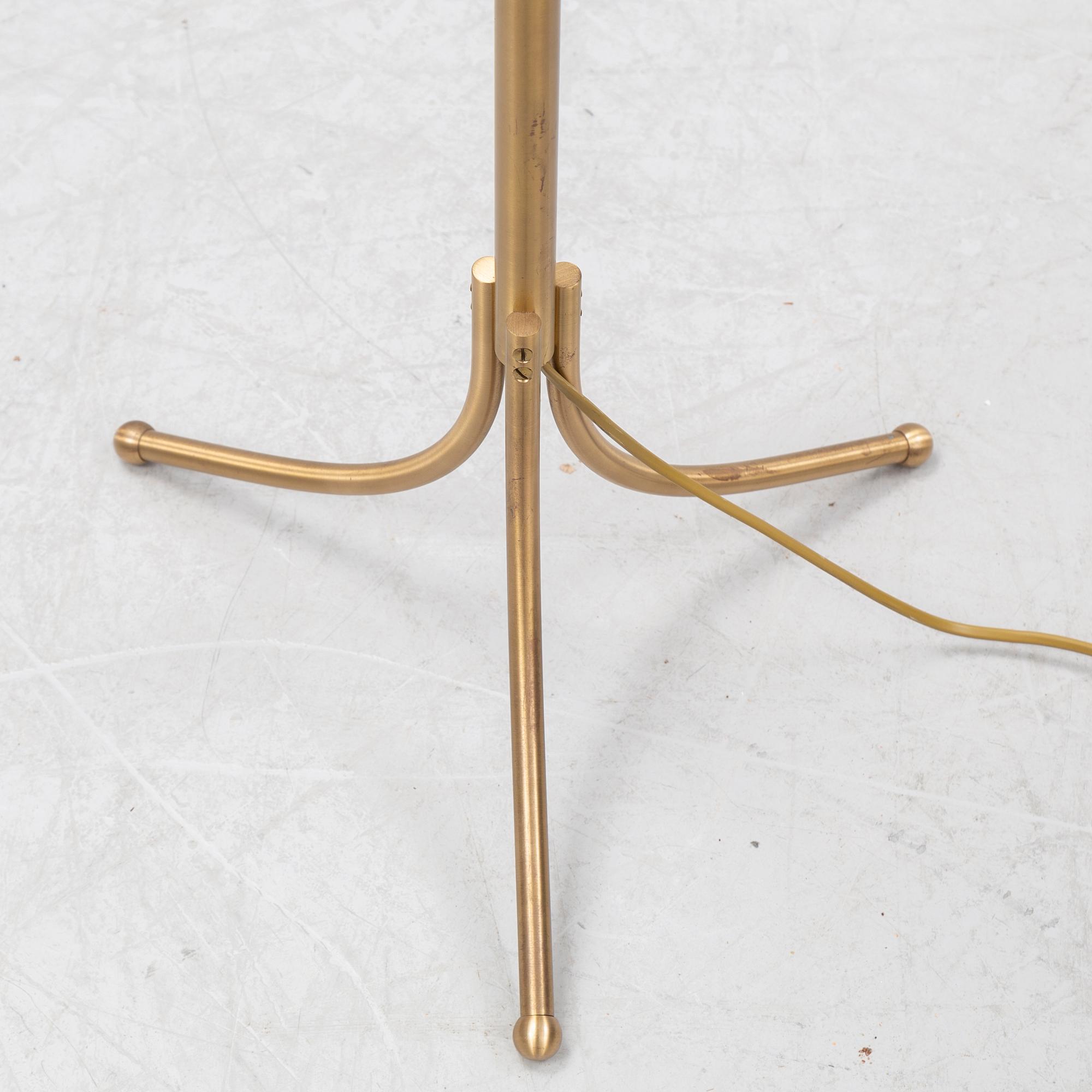 Josef Frank, golvlampa, model 2326, Firma Svenskt Tenn.